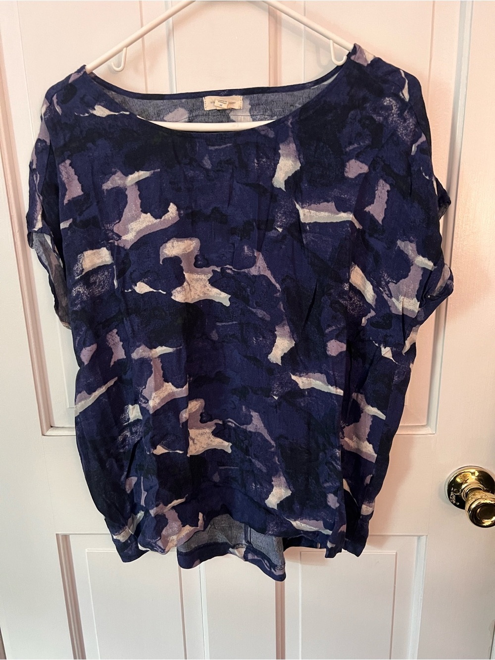 Woven Navy Blue Abstract Print Women's Top keyhole back